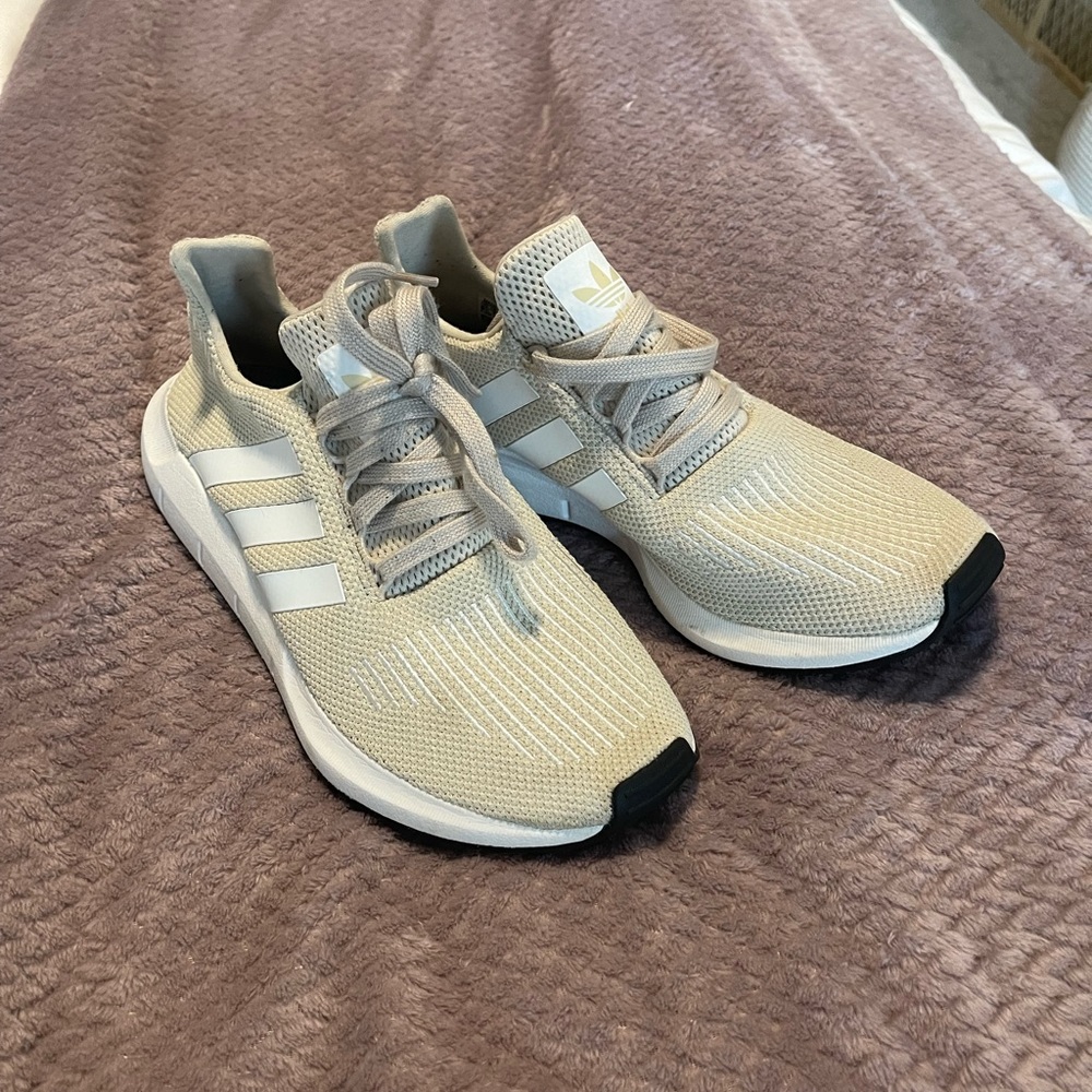 Adidas Swift Run Shoes